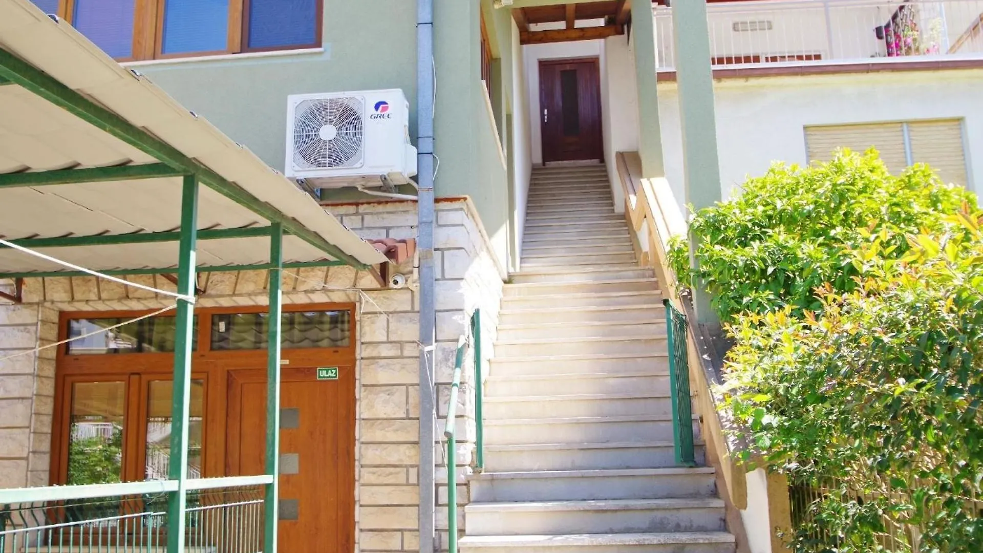 Apartment Ferienwohnung In Strandnaehe Pula